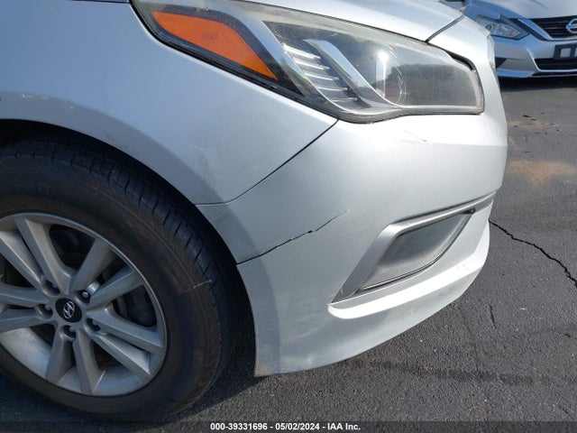 Hyundai SONATA SE 2016 5NPE24AF4GH266130 Image 12