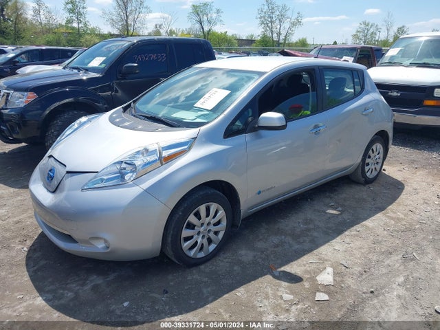 Nissan LEAF S 2015 1N4AZ0CP0FC333170 Image 2