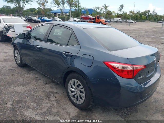 Toyota COROLLA LE 2019 2T1BURHE1KC162231 Image 3