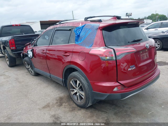 Toyota Rav4 Xle 2018 JTMWFREV1JD131658 Image 3