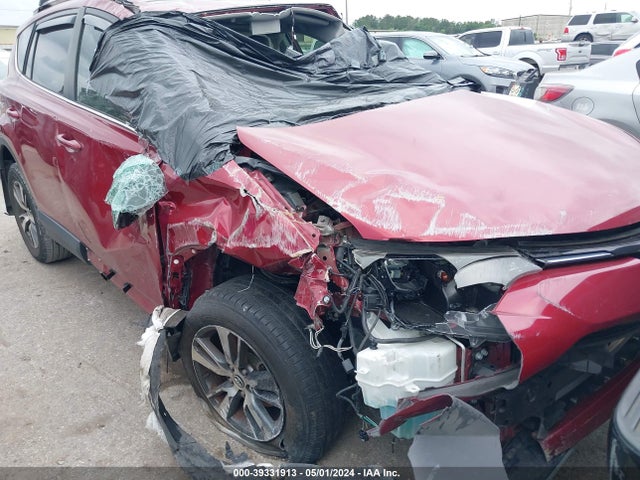 Toyota Rav4 Xle 2018 JTMWFREV1JD131658 Image 6