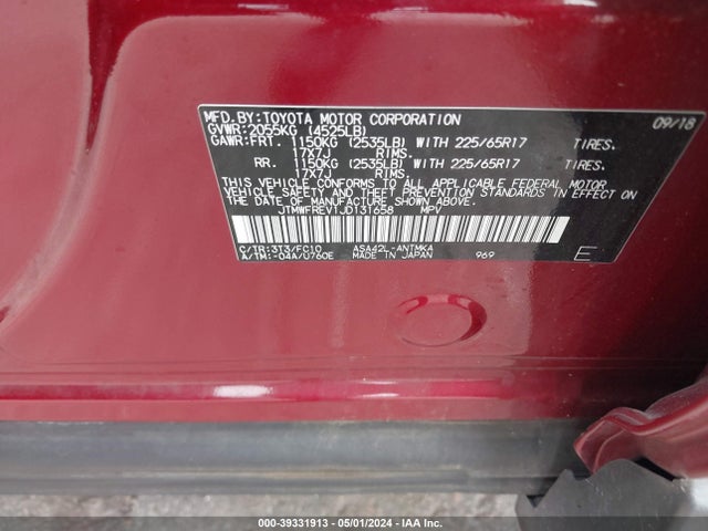 Toyota Rav4 Xle 2018 JTMWFREV1JD131658 Image 9