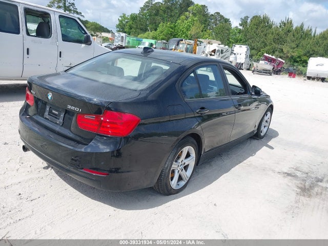 WBA3C3G52ENR25703 BMW 320i Xdrive