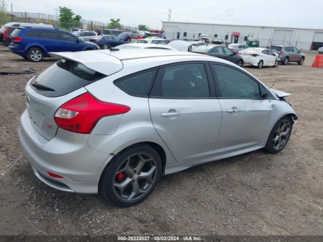 1FADP3L9XEL142490 Ford FOCUS ST