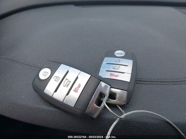 KNDP63ACXL7801909 KIA SPORTAGE S
