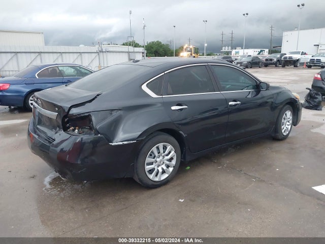 Nissan Altima 2.5 S 2015 1N4AL3AP1FN863223 Image 4