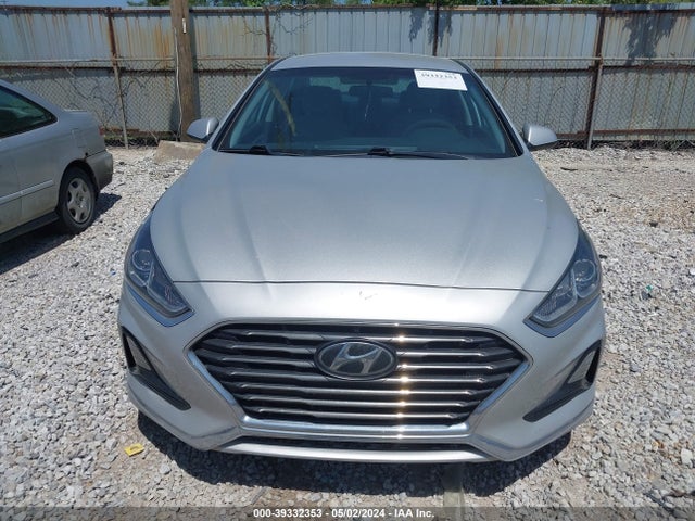 Hyundai SONATA SE 2018 5NPE24AF0JH681713 Image 12