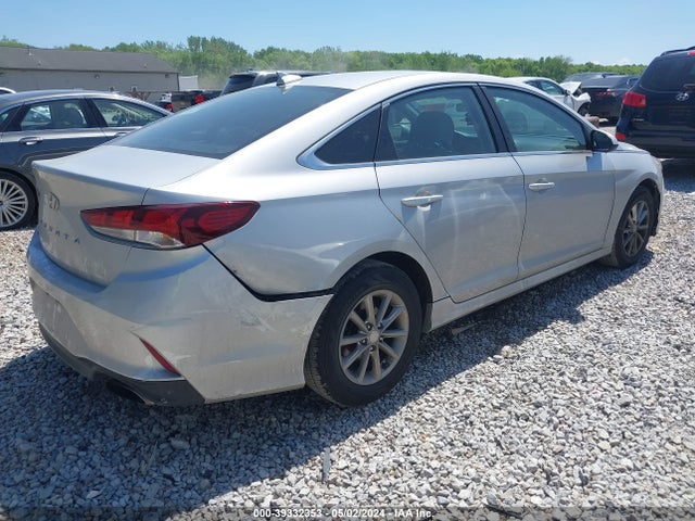 Hyundai SONATA SE 2018 5NPE24AF0JH681713 Image 4