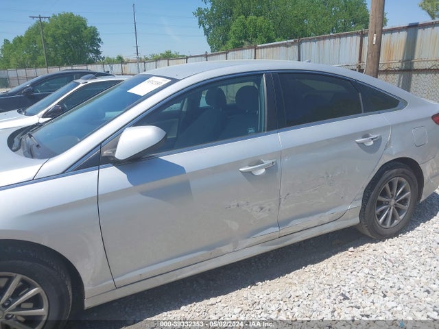 Hyundai SONATA SE 2018 5NPE24AF0JH681713 Image 6
