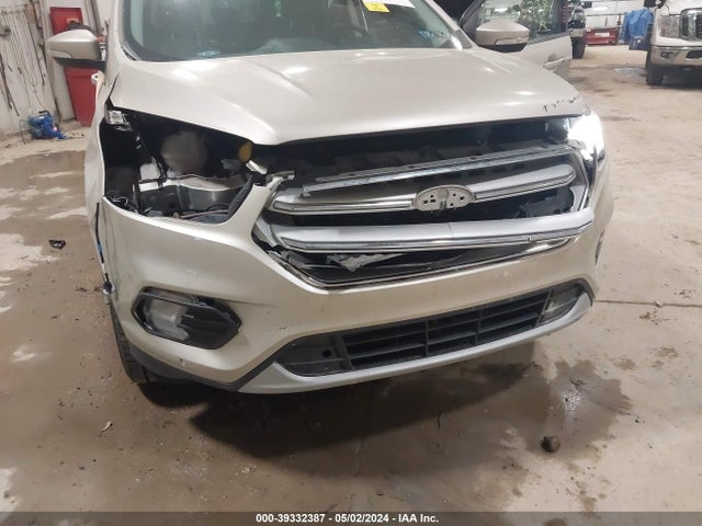 Ford Escape Titanium 2018 1FMCU9J96JUB81050 Image 6