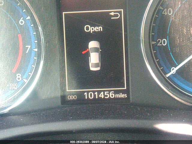 5YFBURHE3HP576796 Toyota COROLLA SE