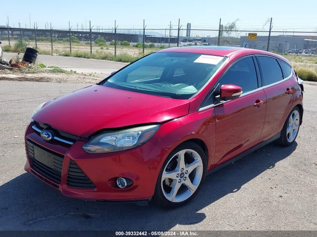 Ford Focus Titanium 2014 1FADP3N20EL156740 Image 2