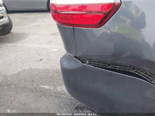 5TDYK3DC8FS635590 Toyota Sienna Xle Premium 8 Passenger