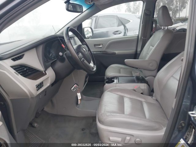5TDYK3DC8FS635590 Toyota Sienna Xle Premium 8 Passenger