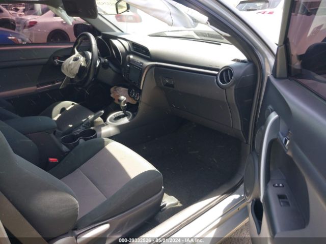 JTKJF5C76GJ023594 Scion TC