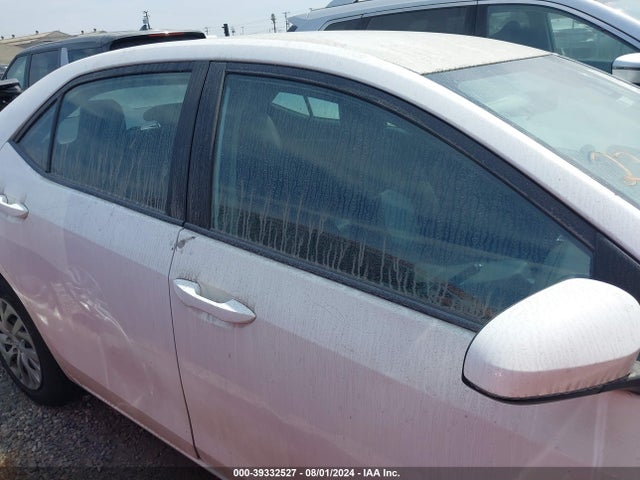 Toyota COROLLA LE 2018 2T1BURHE1JC052407 Image 14
