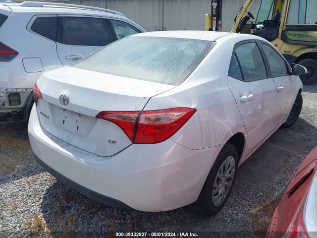 Toyota COROLLA LE 2018 2T1BURHE1JC052407 Image 4