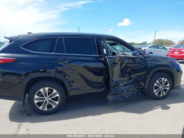 Toyota Highlander Xle 2021 5TDHZRBHXMS556612 Image 13