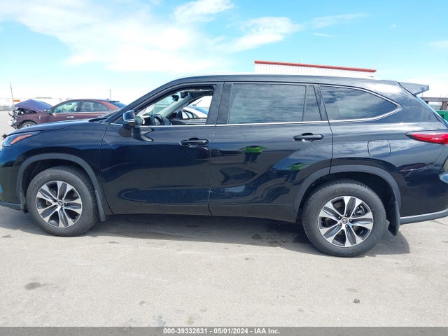 Toyota Highlander Xle 2021 5TDHZRBHXMS556612 Image 14
