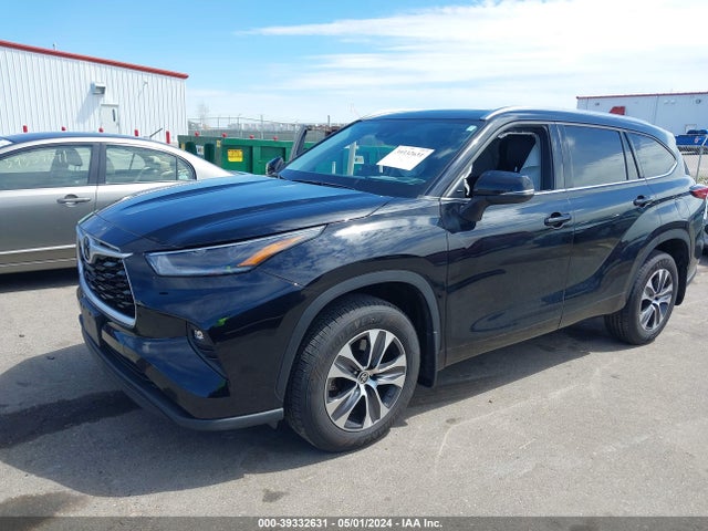 Toyota Highlander Xle 2021 5TDHZRBHXMS556612 Image 2