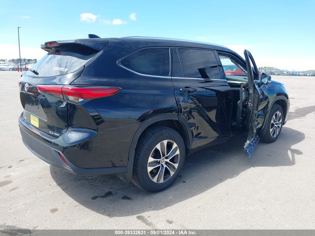 Toyota Highlander Xle 2021 5TDHZRBHXMS556612 Image 4
