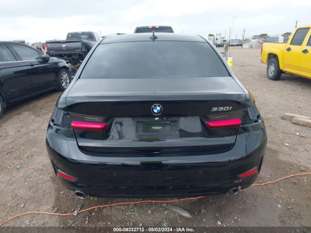 WBA5R1C57KAK10033 BMW 330I