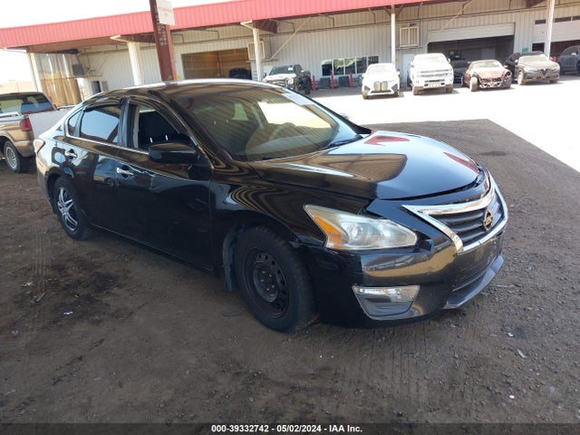 2015 1N4AL3AP4FN330301 main image