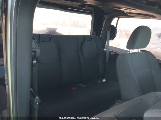 1C4GJXAN0MW598463 Jeep Wrangler Sport S 4x4