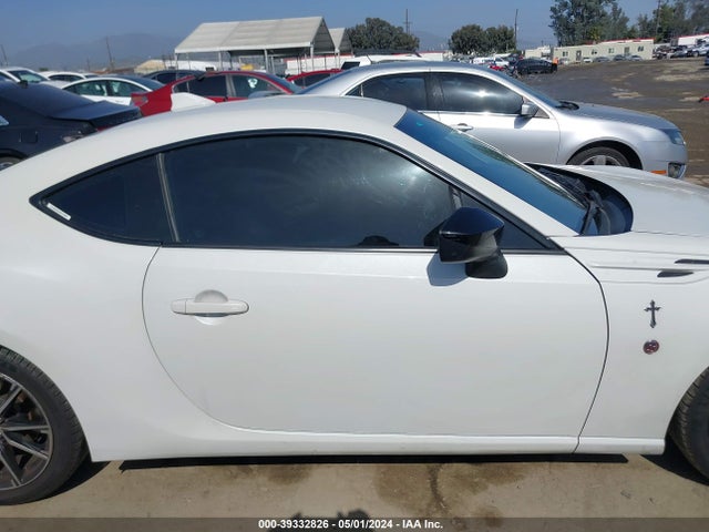 Toyota 86 GT 2018 JF1ZNAE16J8700954 Image 14