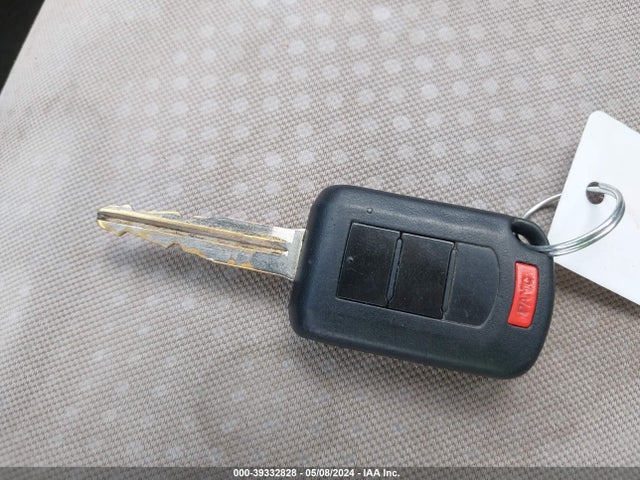 ML32F3FJ9HHF07426 Mitsubishi Mirage G4 Es