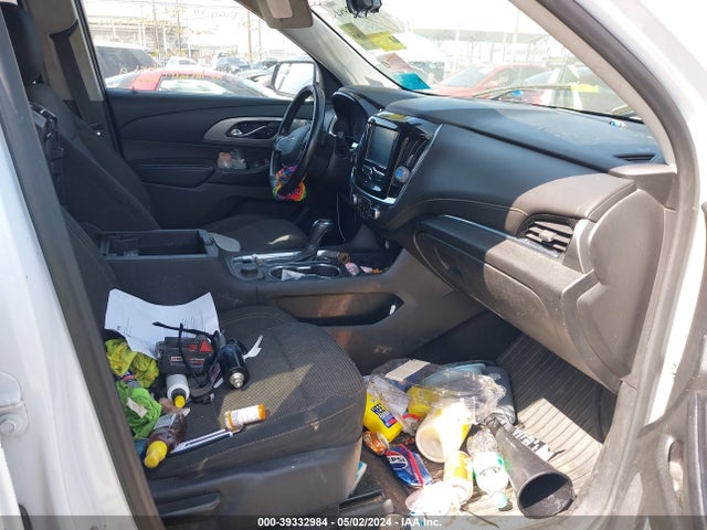 Chevrolet Traverse 1lt 2018 1GNERGKW4JJ242475 Image 5