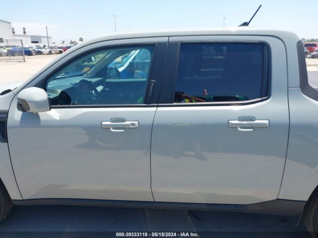 3FTTW8E39PRA16351 Ford Maverick Lariat