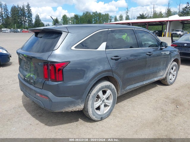 KIA SORENTO LX 2021 5XYRGDLC6MG008698 Image 4