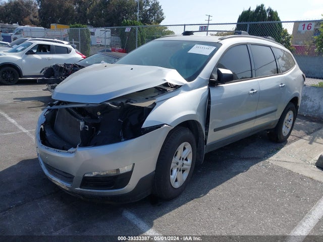 Chevrolet Traverse Ls 2015 1GNKRFKD6FJ371739 Image 2