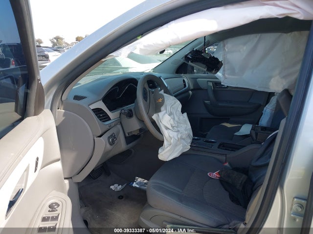 Chevrolet Traverse Ls 2015 1GNKRFKD6FJ371739 Image 5
