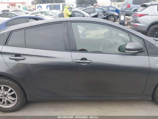 JTDKBRFU8H3050995 Toyota Prius