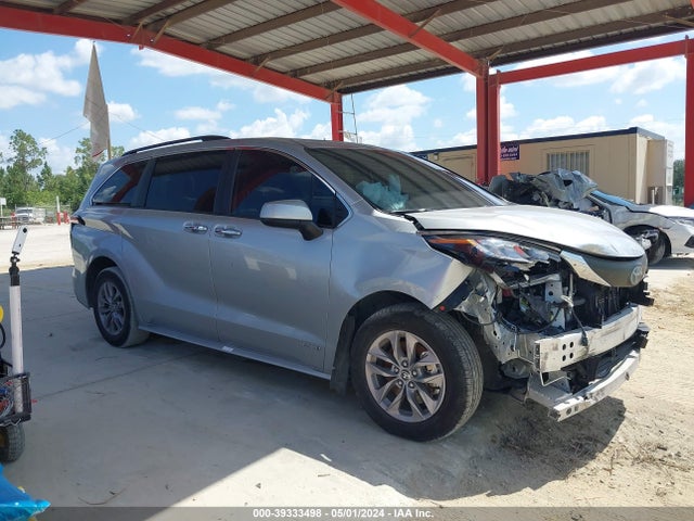Toyota SIENNA XLE 2021 5TDYRKEC1MS052912 Image 13