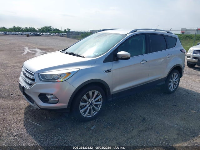 Ford Escape Titanium 2017 1FMCU0J99HUB83302 Image 2