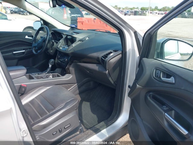 Ford Escape Titanium 2017 1FMCU0J99HUB83302 Image 5