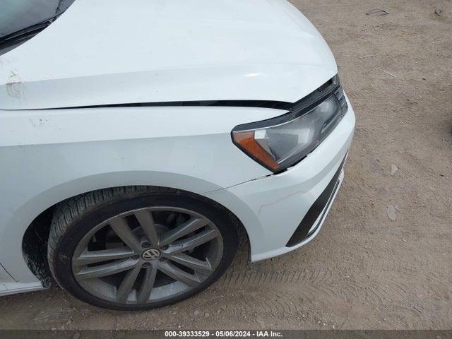 1VWAT7A32GC066326 Volkswagen Passat 1.8t R-line