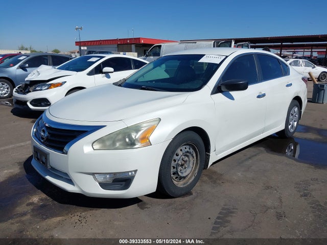 Nissan Altima 2.5 S 2015 1N4AL3AP2FN306921 Image 2