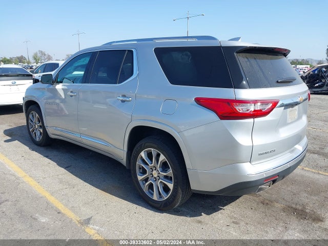Chevrolet Traverse Premier 2019 1GNERKKW9KJ171357 Image 3