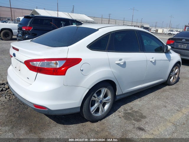Ford FOCUS SE 2014 1FADP3F22EL118697 Image 4