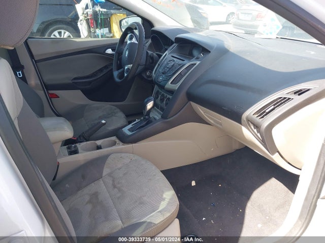 Ford FOCUS SE 2014 1FADP3F22EL118697 Image 5