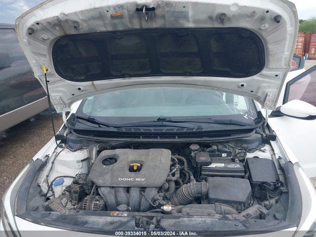 KIA FORTE LX 2017 3KPFK4A79HE079212 Image 10