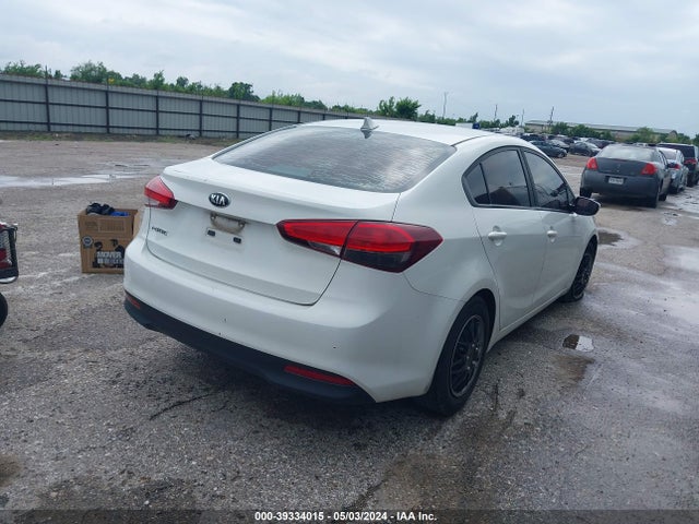 KIA FORTE LX 2017 3KPFK4A79HE079212 Image 4