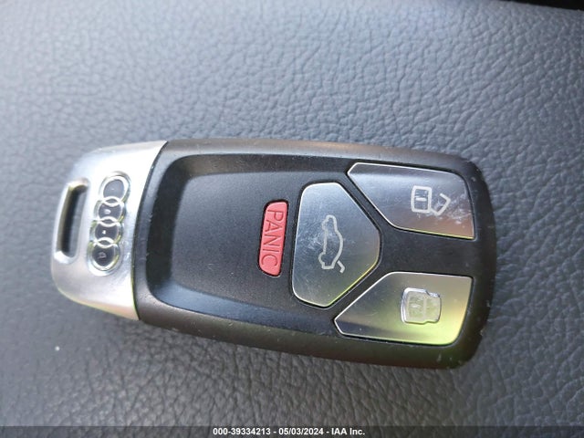 WAUGNAF41HN023928 Audi A4 2.0t Premium