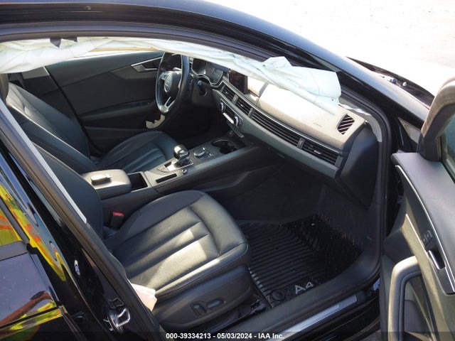 WAUGNAF41HN023928 Audi A4 2.0t Premium