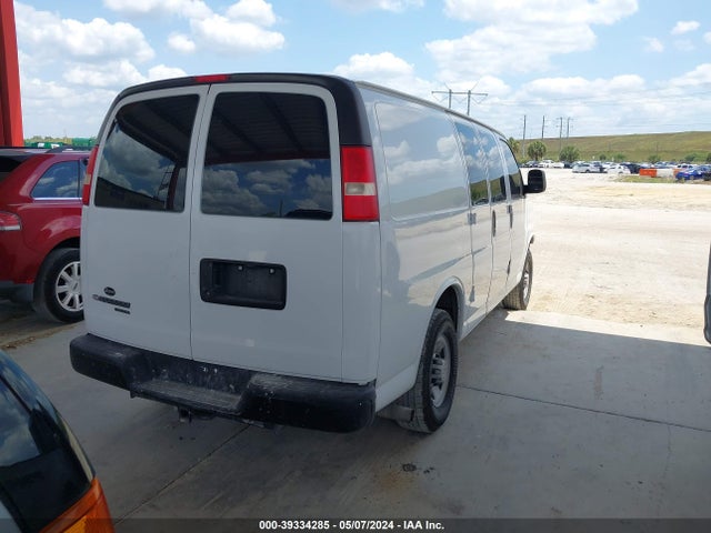 Chevrolet Express 2500 Work Van 2014 1GCWGFBAXE1163058 Image 4