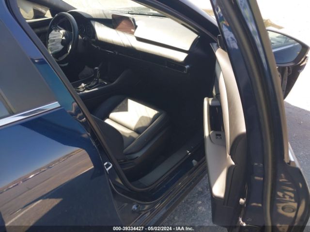 JM1BPAKLXN1504154 Mazda Mazda3 Select